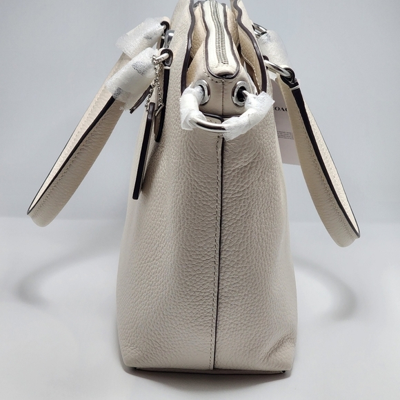 Authentic COACH Remi Satchel - Picture 2 of 16